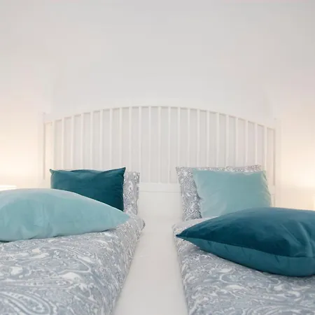 Christine-2 Bedrooms In The Downtown Budapest